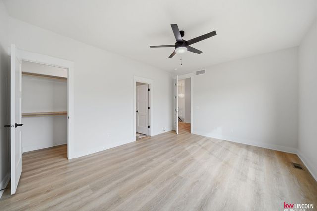 3510 Tree Line Drive, Lincoln, NE 68516