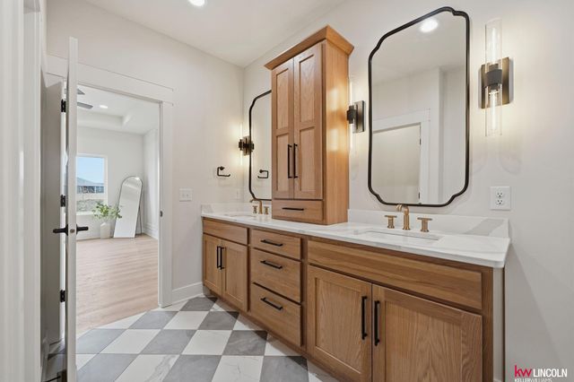 3510 Tree Line Drive, Lincoln, NE 68516