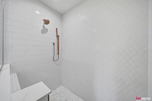 3510 Tree Line Drive, Lincoln, NE 68516