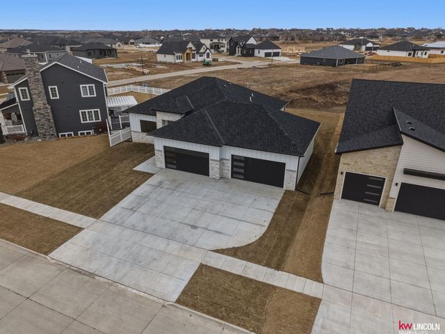 3510 Tree Line Drive, Lincoln, NE 68516