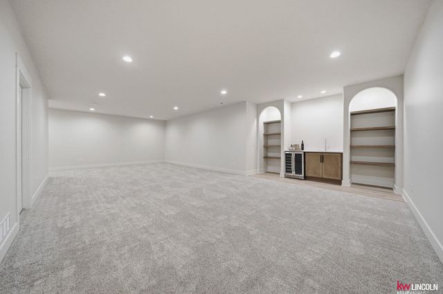 3510 Tree Line Drive, Lincoln, NE 68516