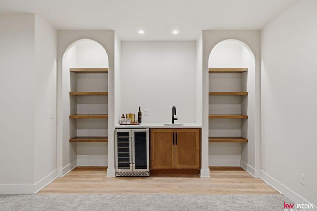 3510 Tree Line Drive, Lincoln, NE 68516