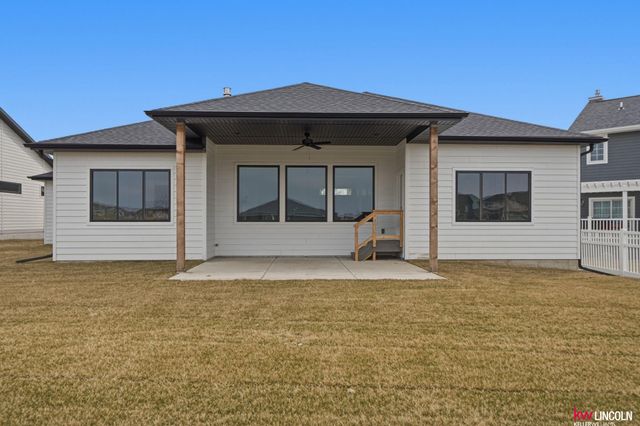 3510 Tree Line Drive, Lincoln, NE 68516