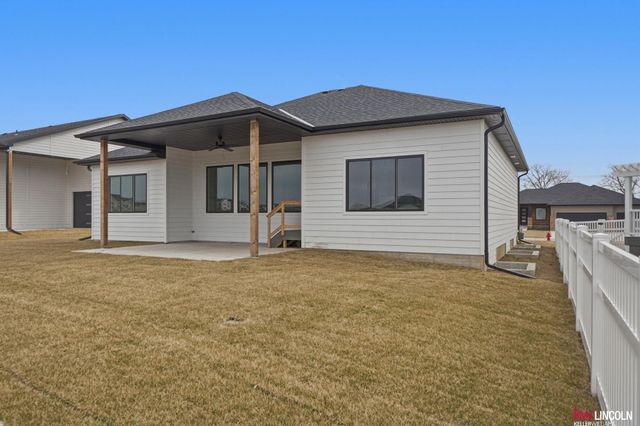 3510 Tree Line Drive, Lincoln, NE 68516