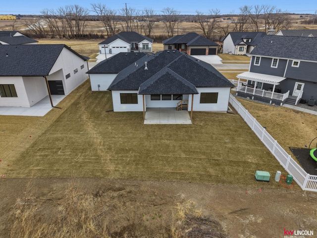 3510 Tree Line Drive, Lincoln, NE 68516
