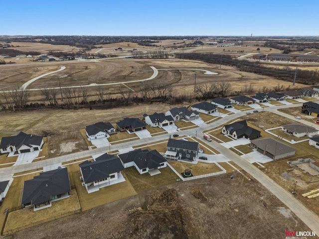 3510 Tree Line Drive, Lincoln, NE 68516