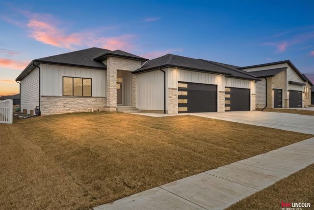 3510 Tree Line Drive, Lincoln, NE 68516