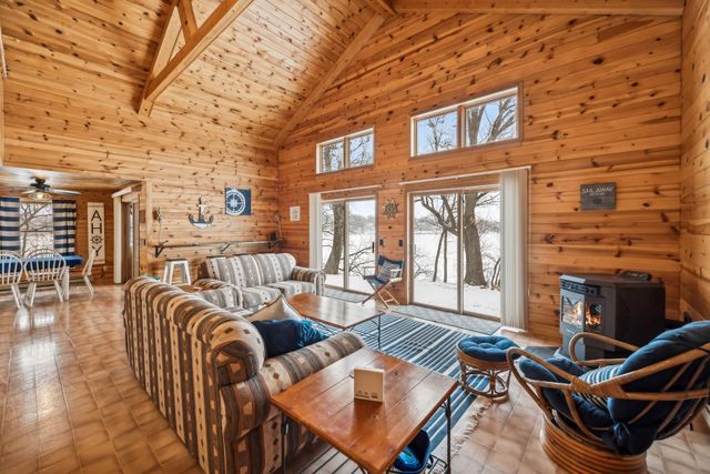 3313 Twin Island Circle NW, Prior Lake, MN 55372