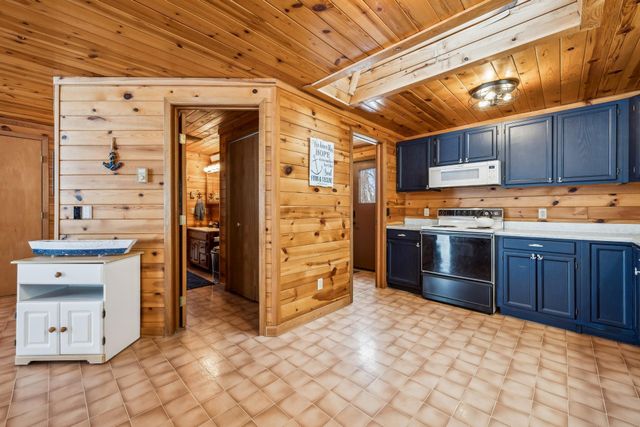 3313 Twin Island Circle NW, Prior Lake, MN 55372