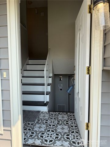 6721 20th Street NE, Tacoma, WA 98422