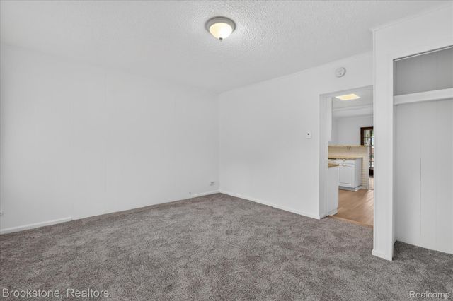 19064 Toepfer Drive, Eastpointe, MI 48021