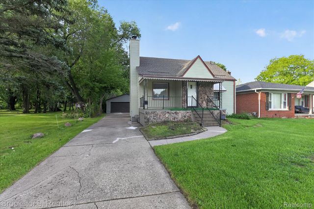19064 Toepfer Drive, Eastpointe, MI 48021