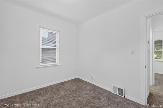 19064 Toepfer Drive, Eastpointe, MI 48021