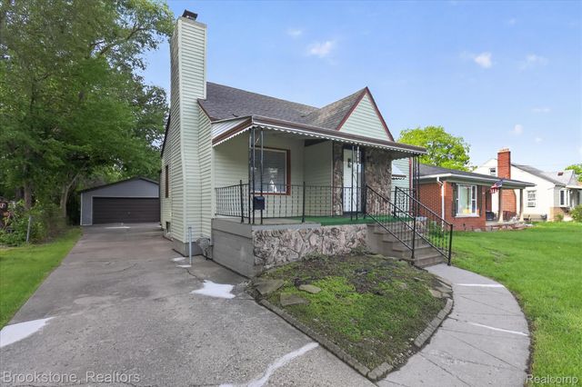 19064 Toepfer Drive, Eastpointe, MI 48021