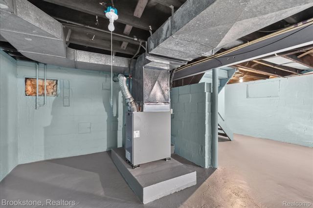 19064 Toepfer Drive, Eastpointe, MI 48021