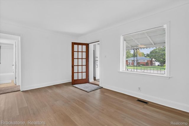 19064 Toepfer Drive, Eastpointe, MI 48021