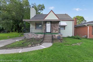 19064 Toepfer Drive, Eastpointe, MI 48021