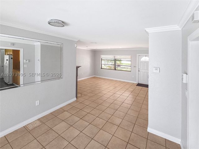 7505 Cleveland St, Hollywood, FL 33024