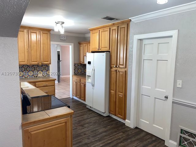 7505 Cleveland St, Hollywood, FL 33024