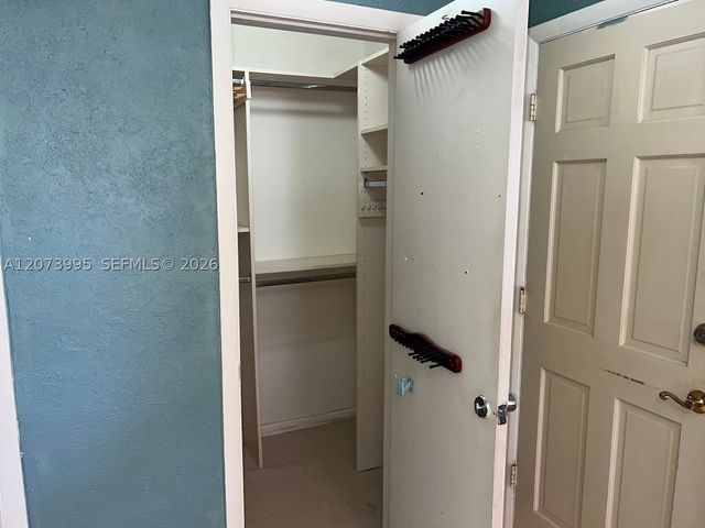 7505 Cleveland St, Hollywood, FL 33024