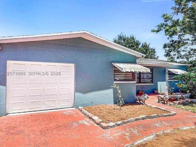 7505 Cleveland St, Hollywood, FL 33024