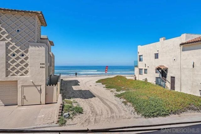 686 Seacoast Dr., Imperial Beach, CA 91932