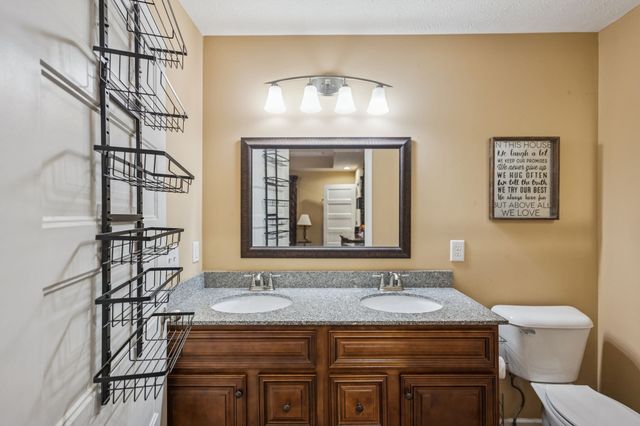 114 Doak St, Shelbyville, TN 37160