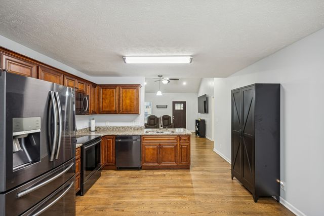 114 Doak St, Shelbyville, TN 37160