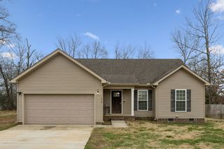 114 Doak St, Shelbyville, TN 37160