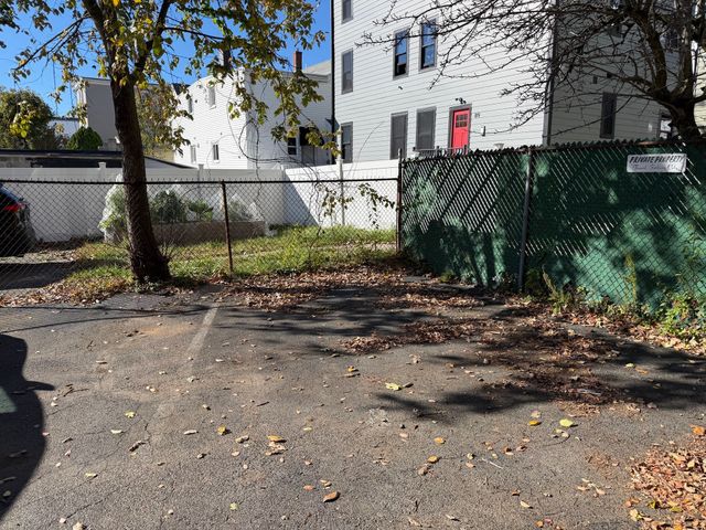7 Tyler St 8, Everett, MA 02149