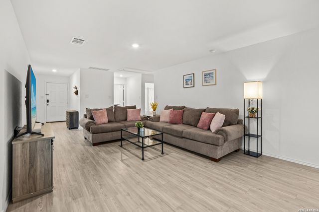 7030 Tides, San Antonio, TX 78252