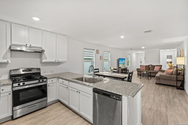 7030 Tides, San Antonio, TX 78252