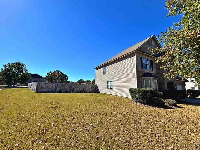 206 Christopher Drive, Byron, GA 31008
