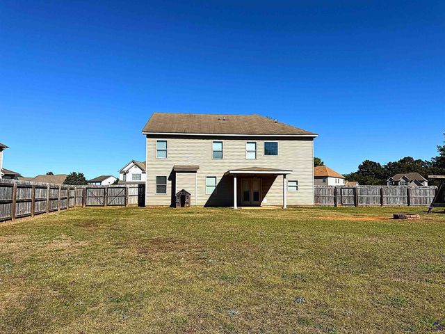 206 Christopher Drive, Byron, GA 31008