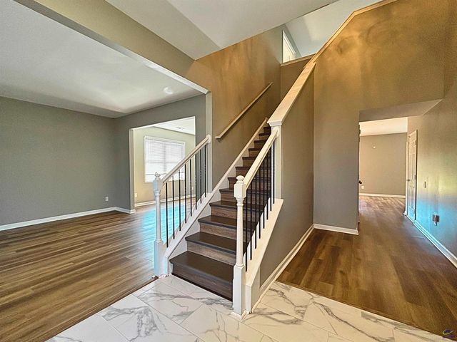 206 Christopher Drive, Byron, GA 31008