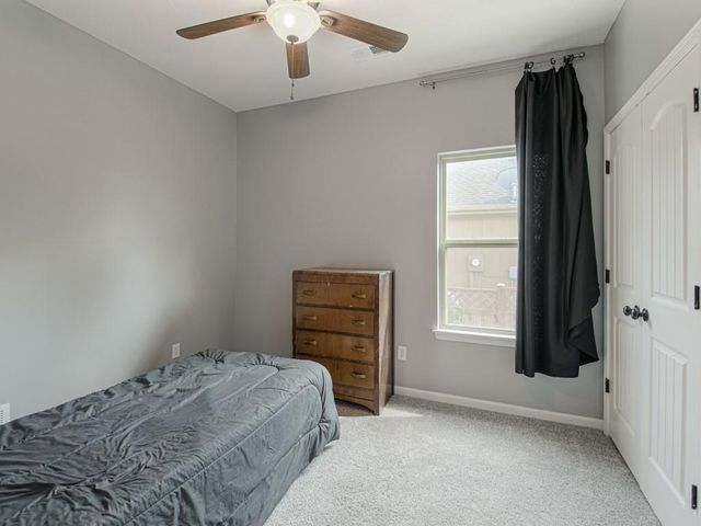 1111 SE Oak Ridge Drive, Oak Grove, MO 64075