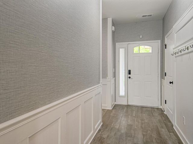 1111 SE Oak Ridge Drive, Oak Grove, MO 64075