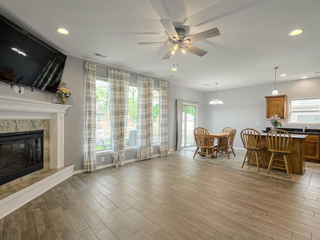 1111 SE Oak Ridge Drive, Oak Grove, MO 64075