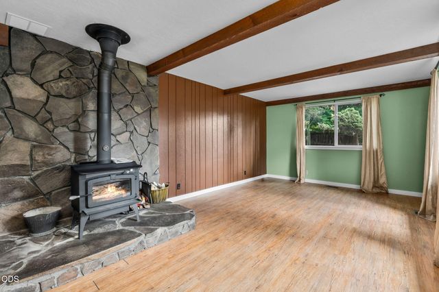61180 Tapadera Street, Bend, OR 97702