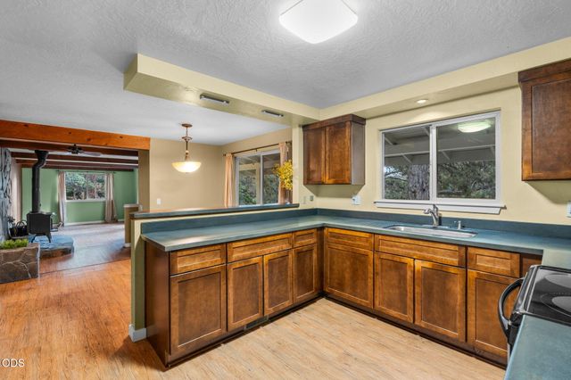 61180 Tapadera Street, Bend, OR 97702