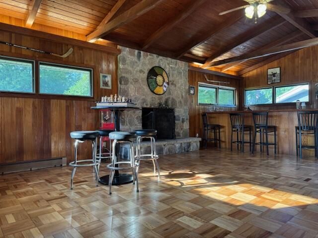 950 N Barker ROAD, Brookfield, WI 53045