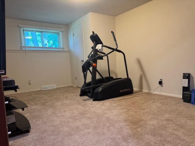 950 N Barker ROAD, Brookfield, WI 53045