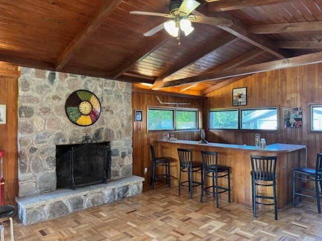 950 N Barker ROAD, Brookfield, WI 53045