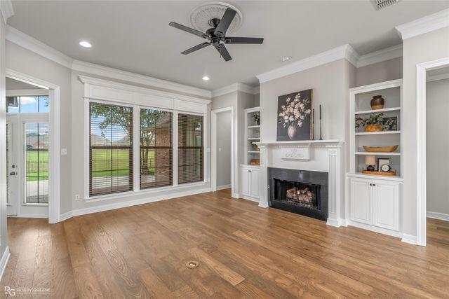 528 Hunters Run, Bossier City, LA 71111