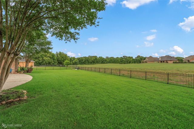528 Hunters Run, Bossier City, LA 71111