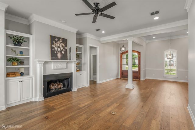 528 Hunters Run, Bossier City, LA 71111
