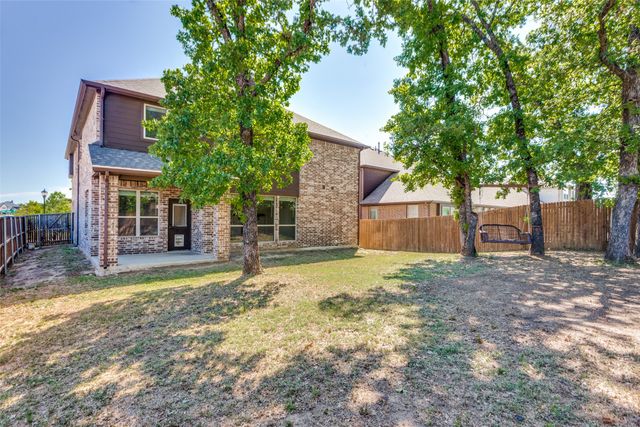 1029 Palo Oaks Drive, Burleson, TX 76028