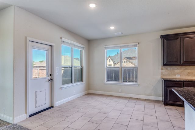 1029 Palo Oaks Drive, Burleson, TX 76028