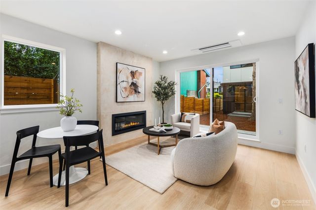 4525 S Orcas Street, Seattle, WA 98118