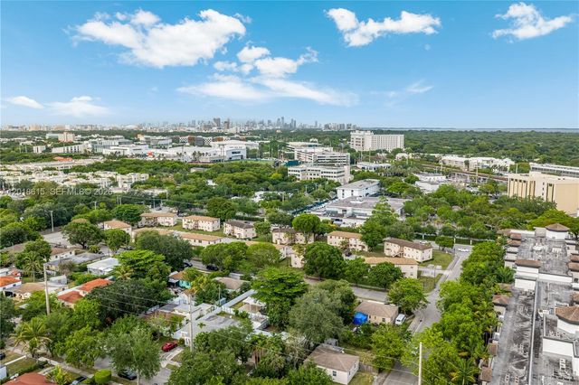 6531 SW 57th Pl, South Miami, FL 33143